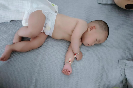 吐鲁番宝宝咳嗽发烧拉肚子